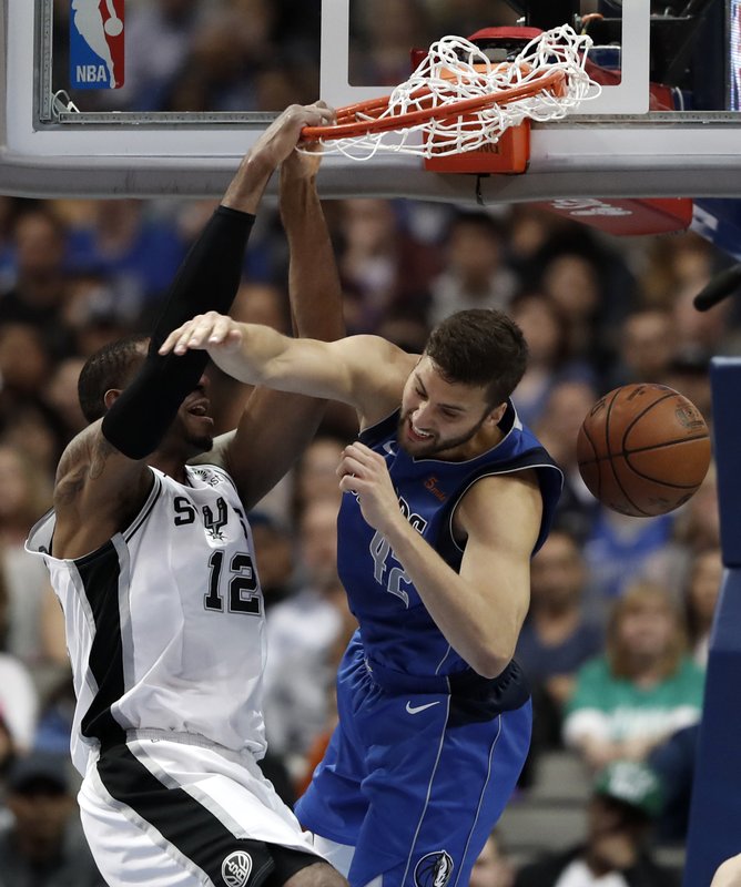 Derozan Aldridge Lead Spurs Past Mavericks 112 105