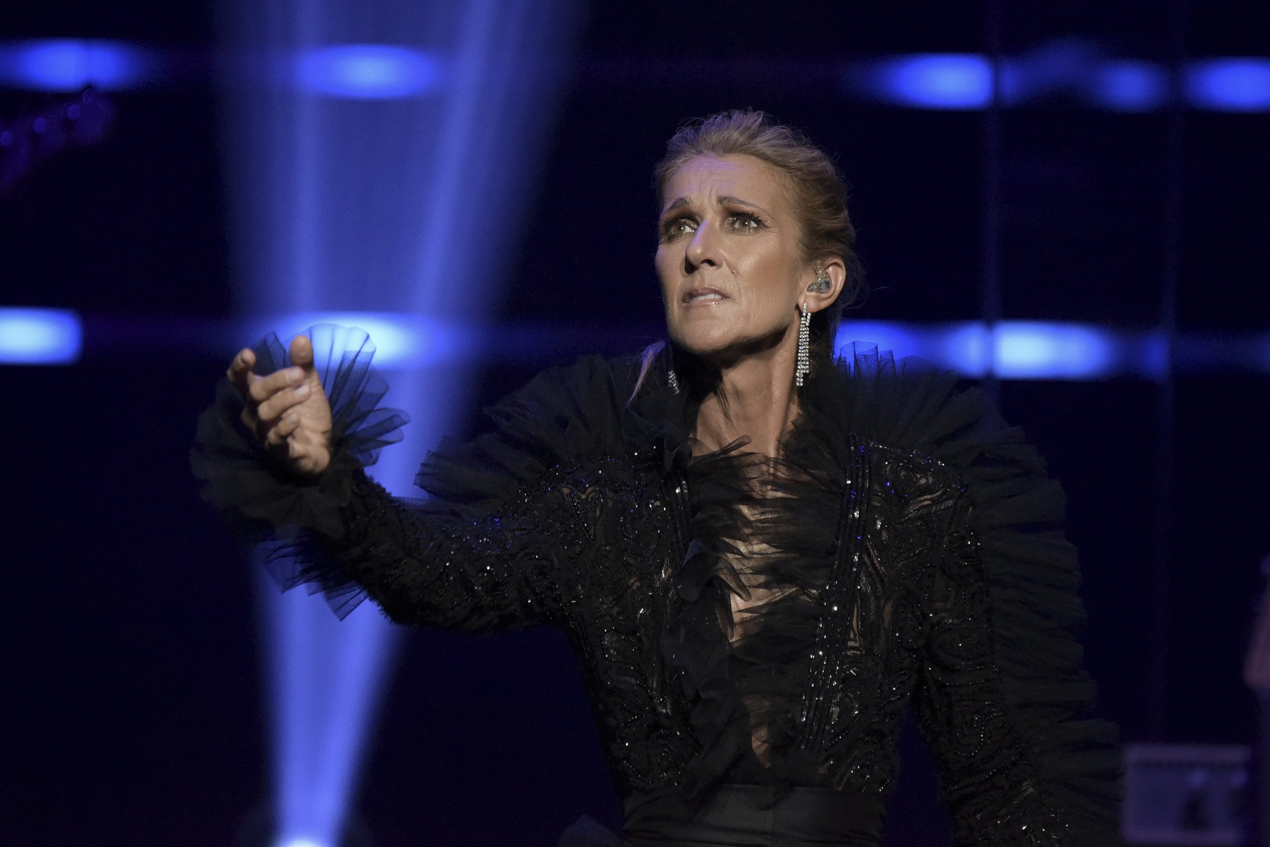 Celine Dion Announces Courage World Tour New Album In 2019 Ap News