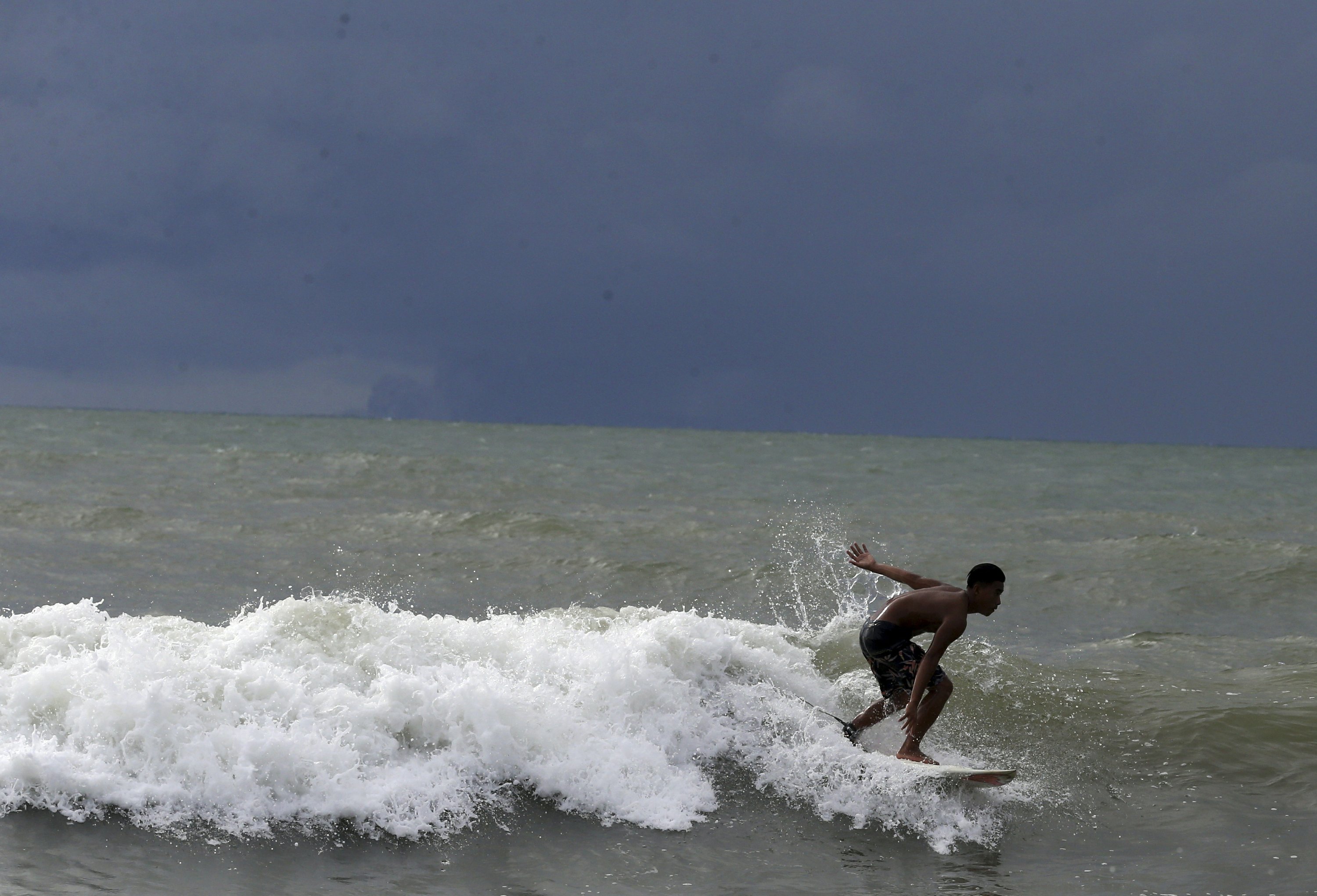 Indonesia says avoid coast near volcano fearing new tsunami AP News