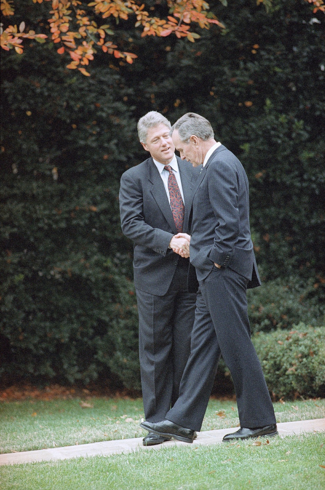 Bill Clinton, George Bush