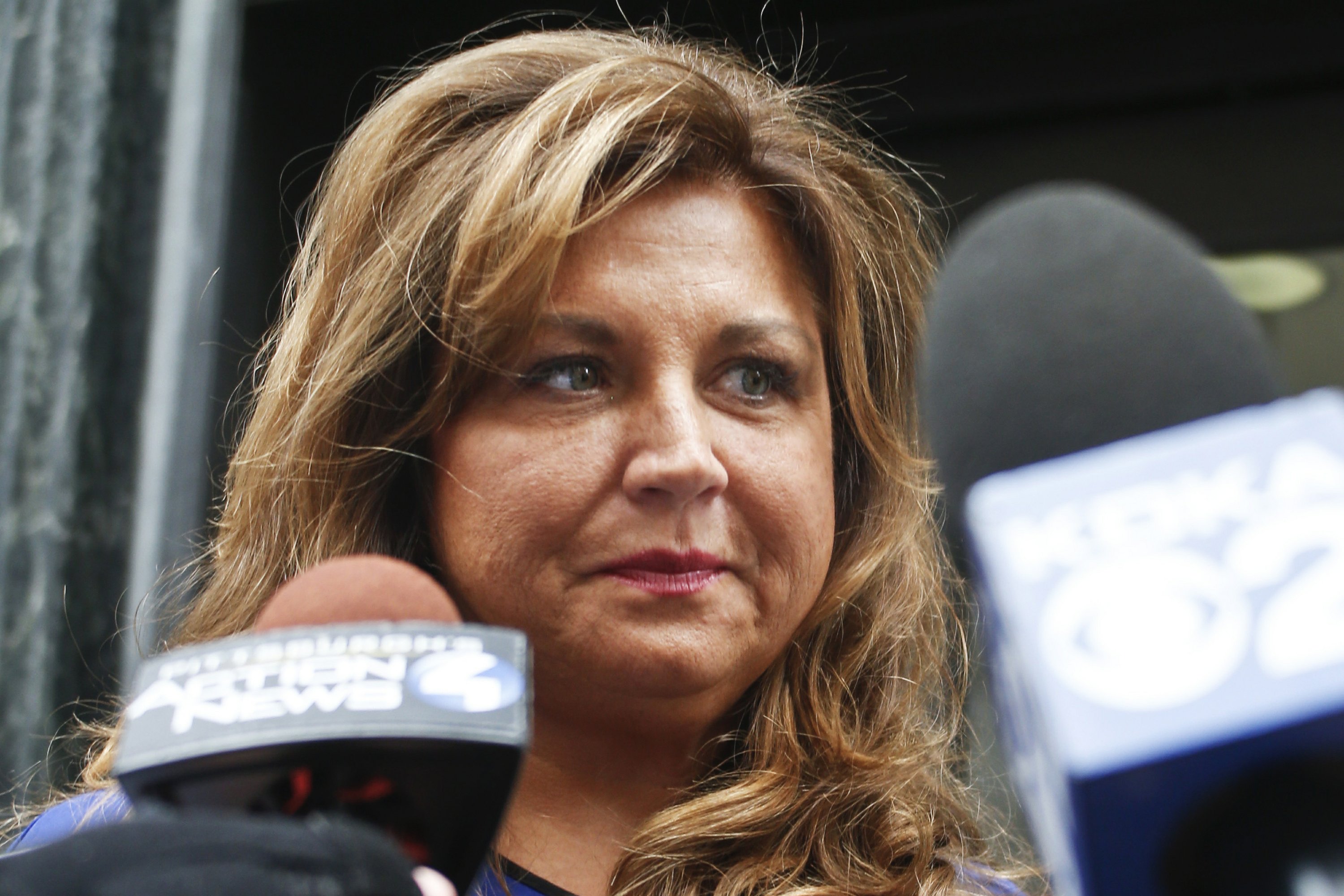 Dance Moms Star Abby Lee Miller Pleads In Bankruptcy Case Ap News