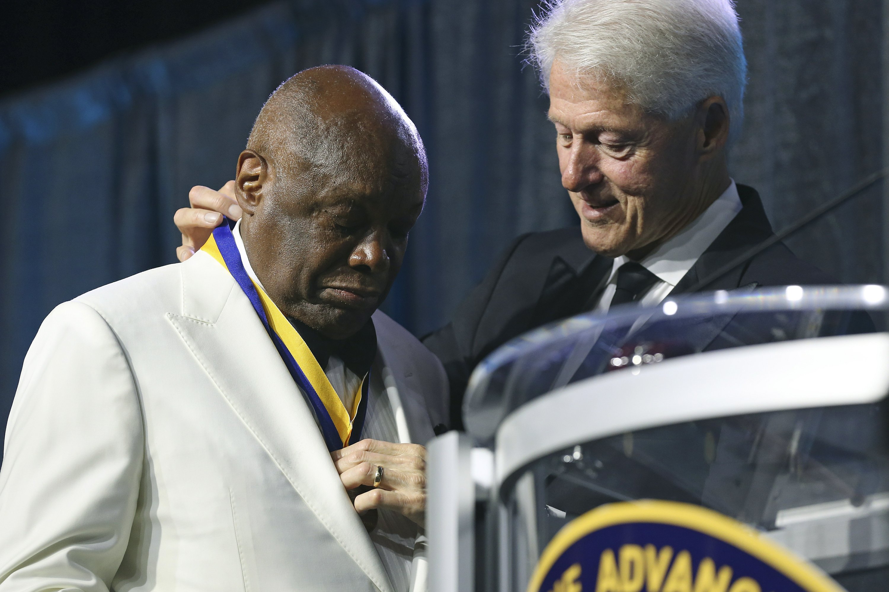 Bill Clinton Leaders Must Remember Our Common Humanity - 