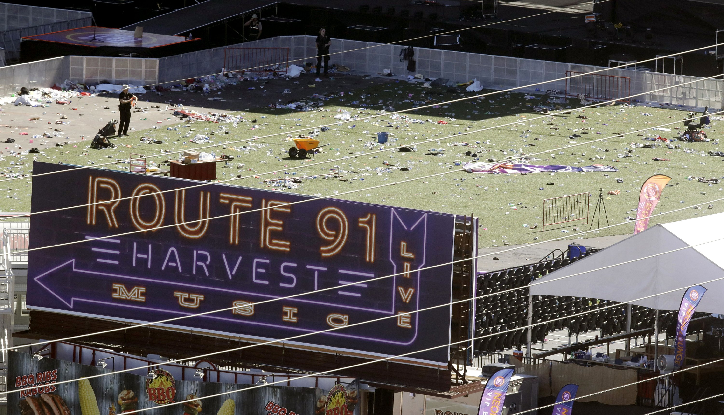 WHAT'S HAPPENING Las Vegas hotel gunman's motive a mystery AP News