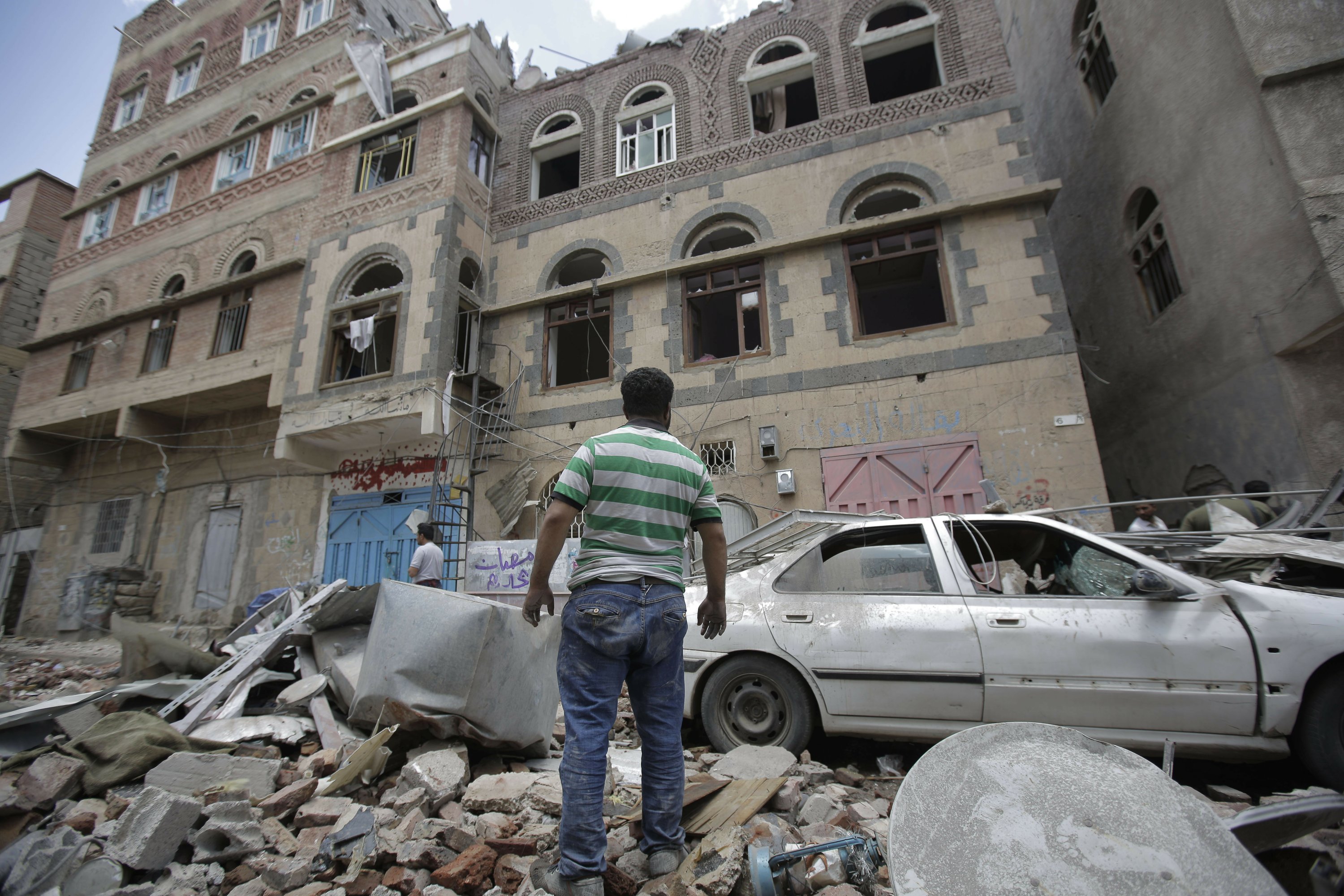 Saudis blame Iran for drone attack amid calls for US strikes Saudis blame Iran for drone attack amid calls for US strikes