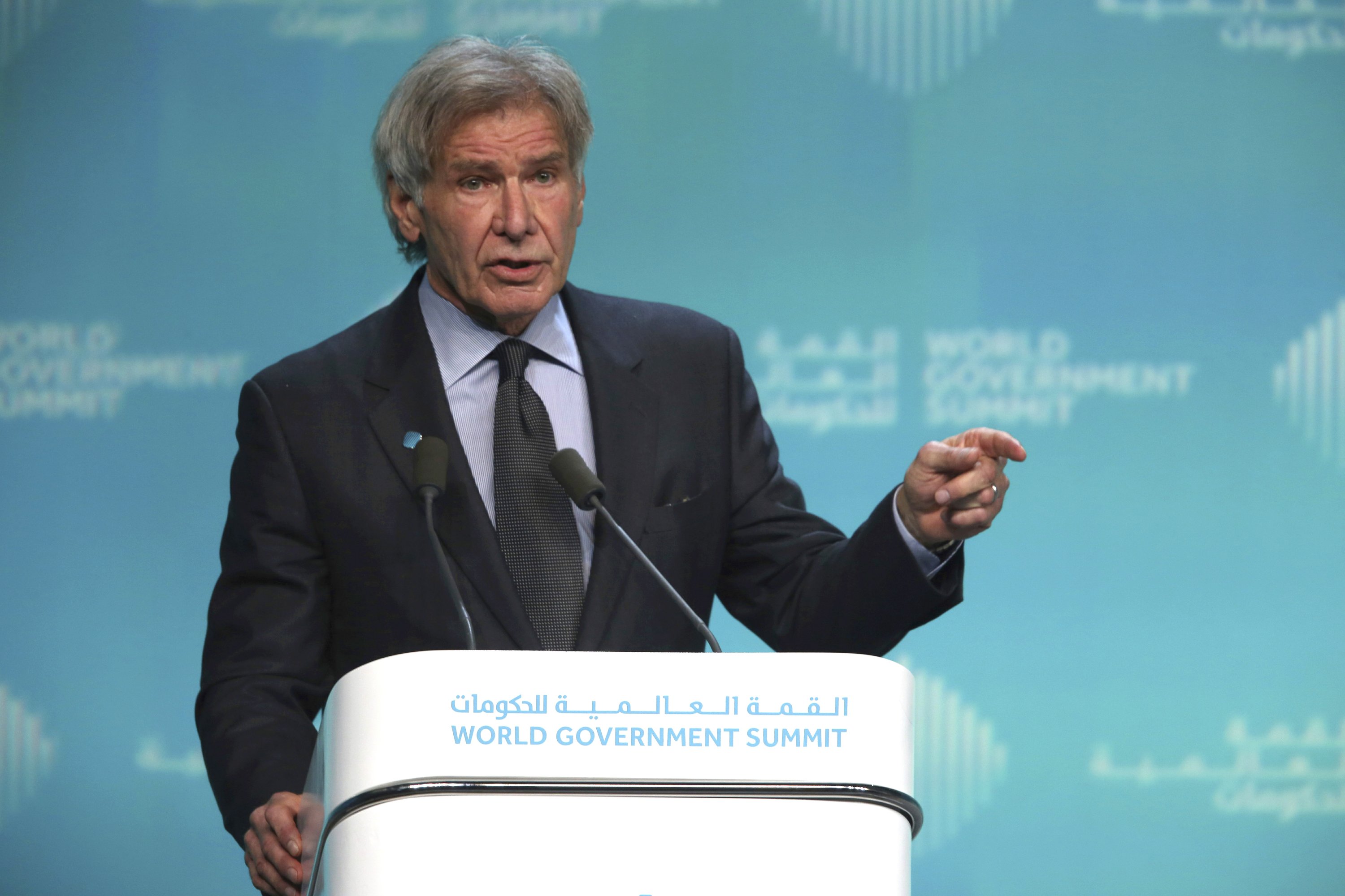Harrison Ford knocks Trump, others who 'denigrate science'