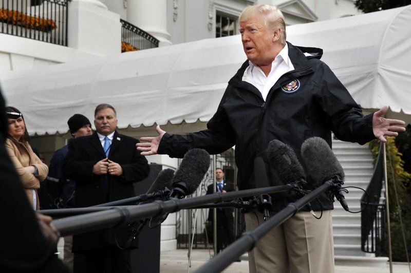 Donald Trump, Sarah Huckabee Sanders