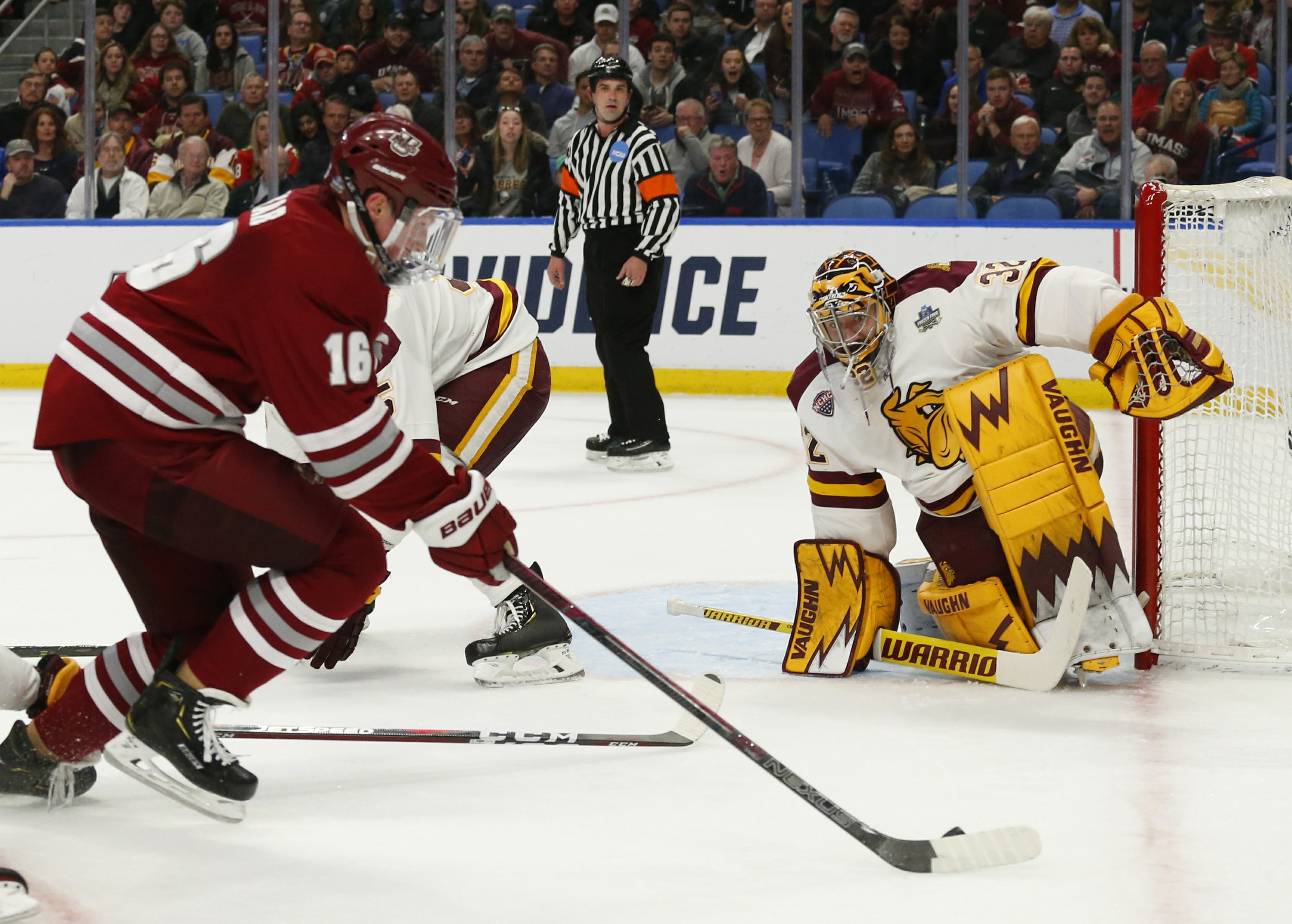 cale makar umass jersey