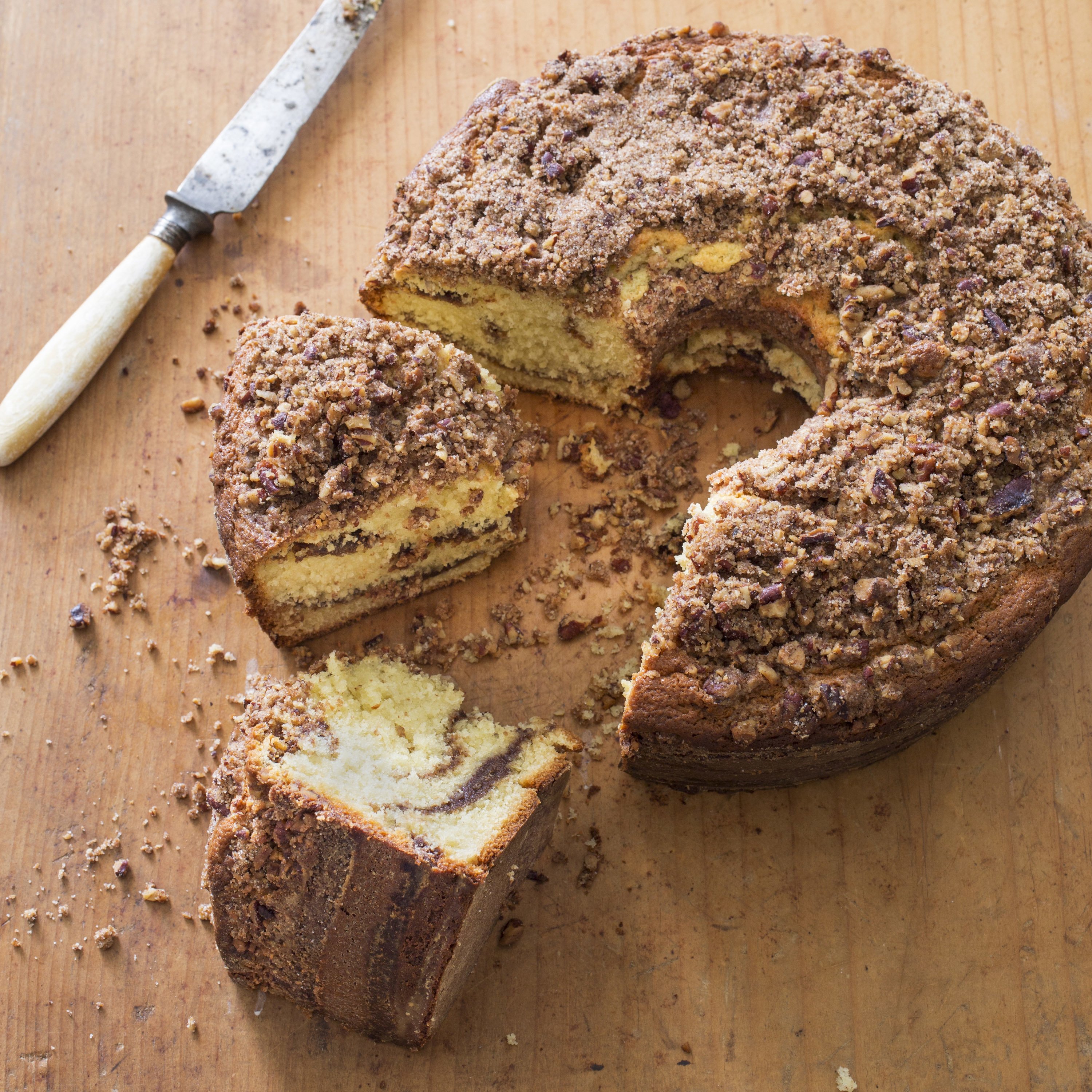 Bakeware Essentials: A Bundt Pan & A Tube Pan ~ - Kitchen Encounters