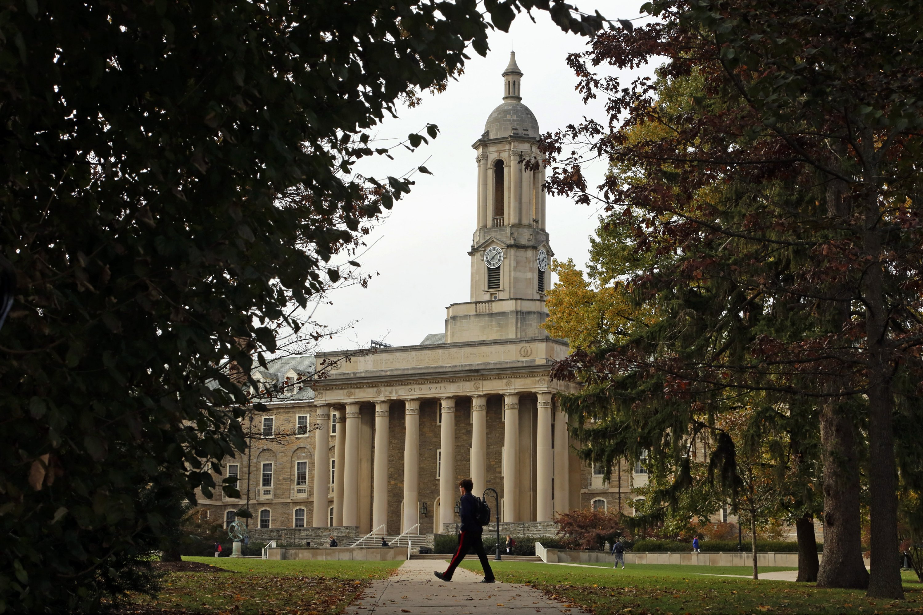 4 Places to Find LastMinute Scholarships AP News