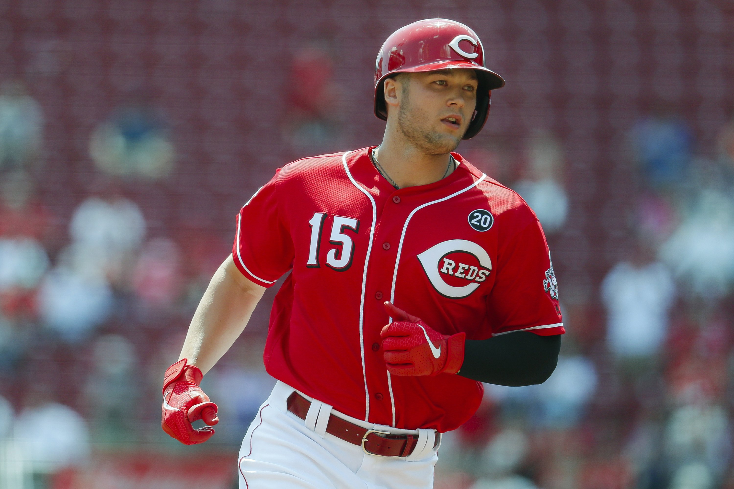 Bees circle, Senzel homers twice as Reds swarm Giants 12-4 | AP News