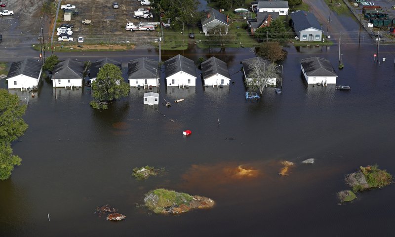 Hurricane Florence death toll climbs to 37; Donald Trump visits stricken area Hurricane Florence death toll climbs to 37; Donald Trump visits stricken area
