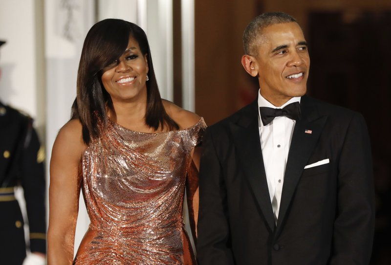 Netflix Says It Has Signed Barack And Michelle Obama