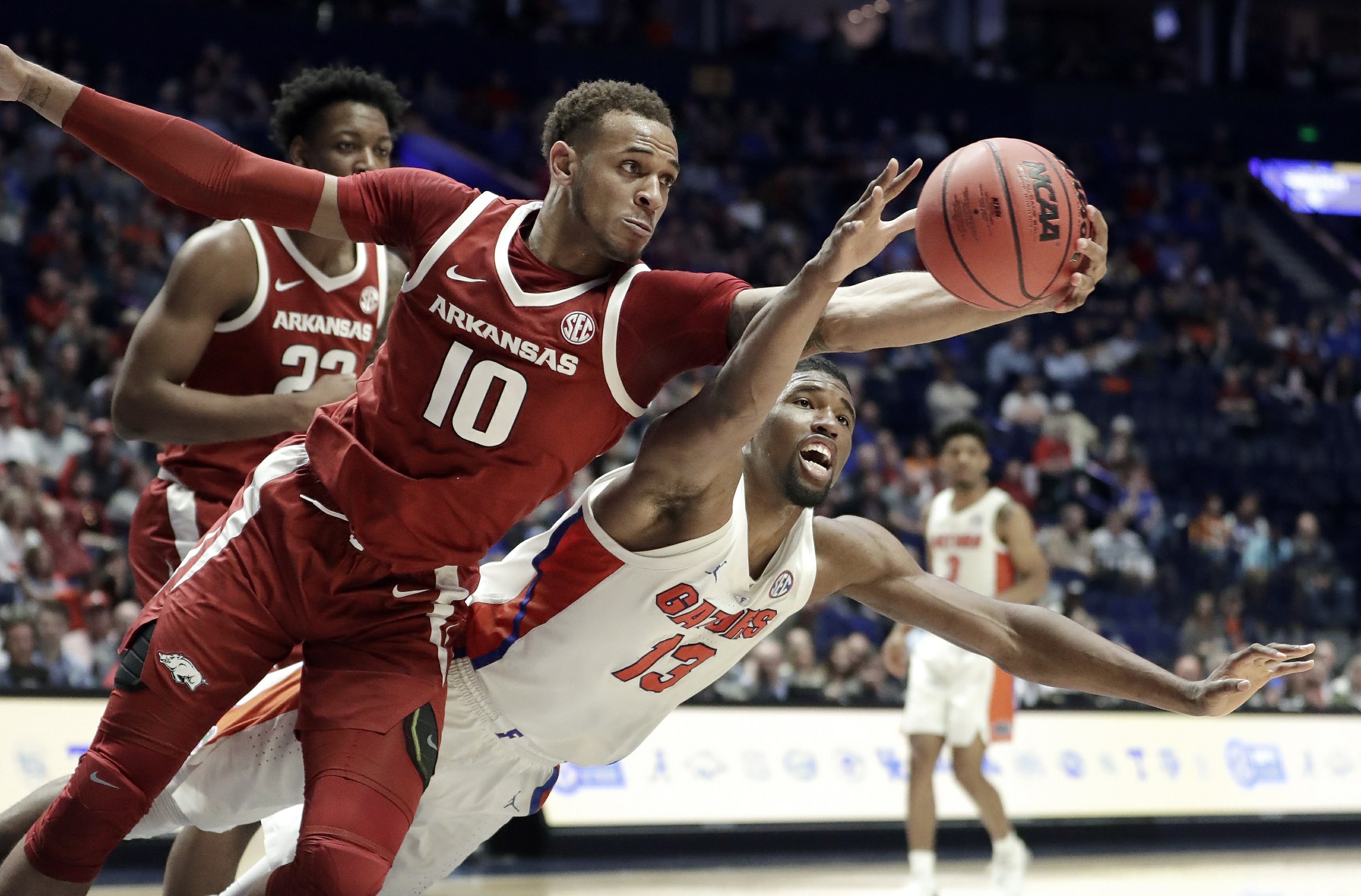 Arkansas' Gafford declares for NBA draft, won't play in NIT AP News