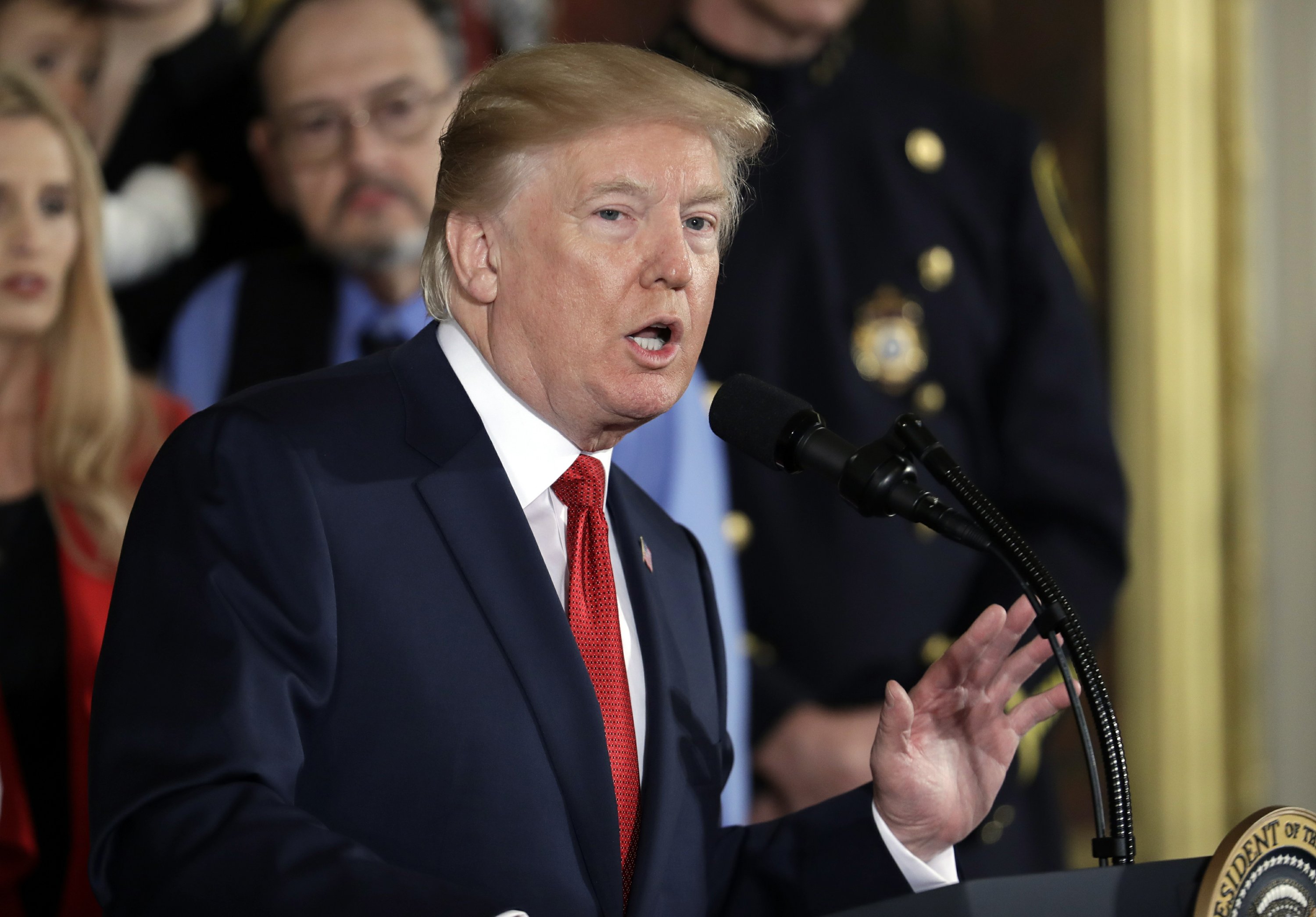 Trump declares US opioid emergency but pledges no new money