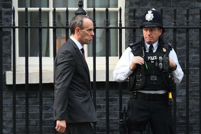 Uk Cabinet To Meet After Britain Eu Reach Draft Brexit Deal
