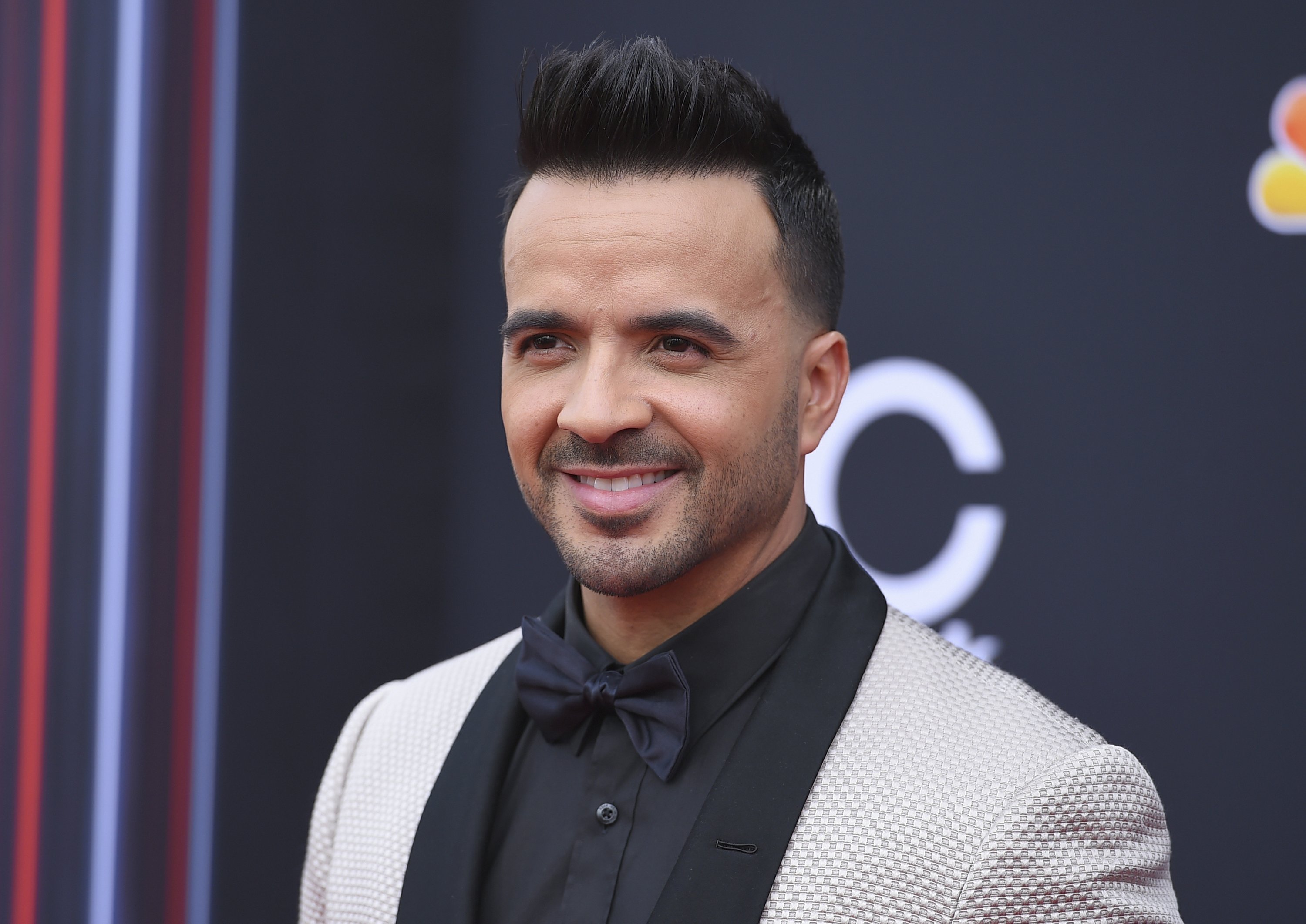 Slowly) is a song by puerto rican singer luis fonsi featuring puerto rican ...