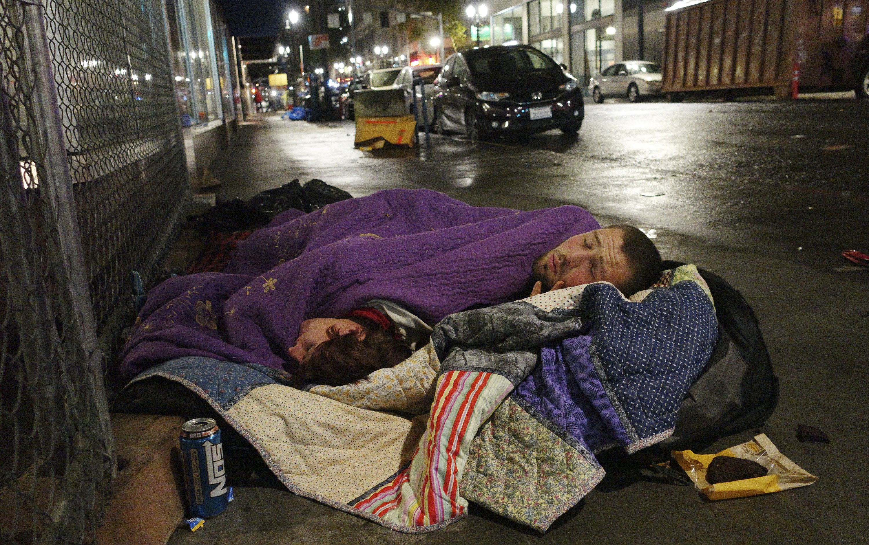 Amid booming economy, homelessness soars on US West Coast