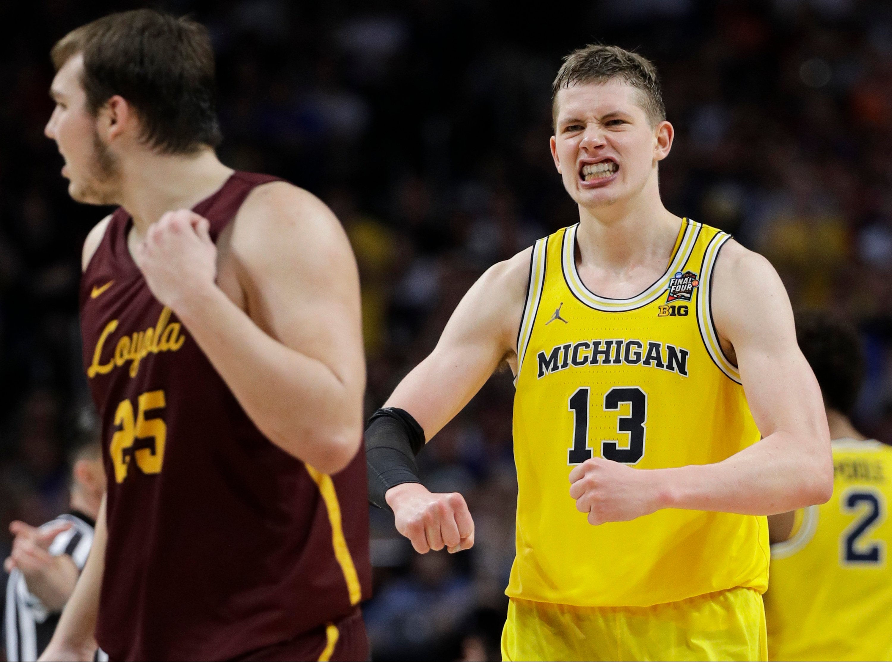 moe wagner michigan jersey