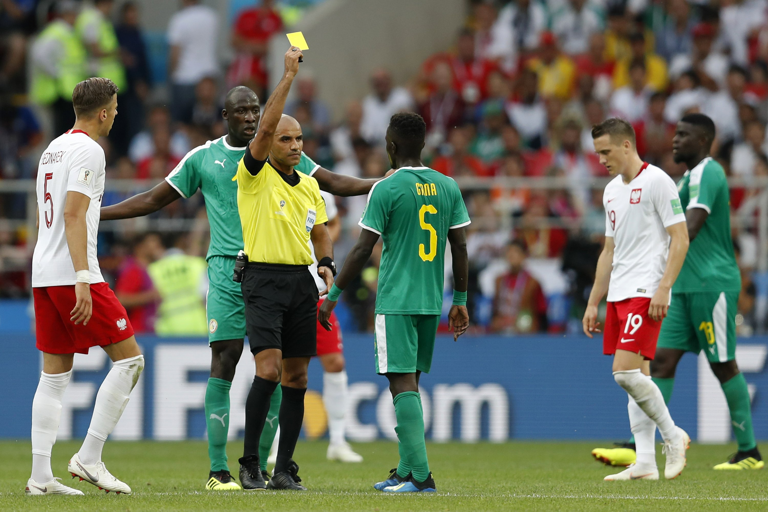 How FIFA handles tiebreakers in group play at the World Cup AP News