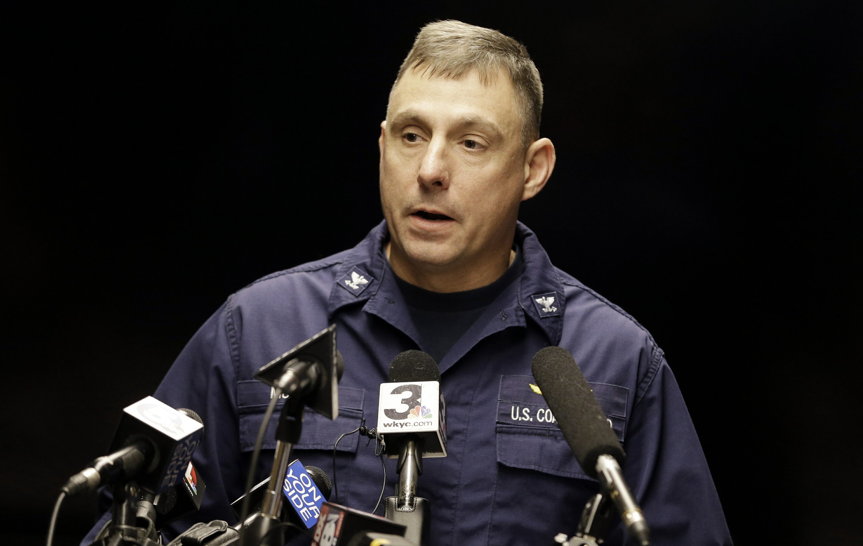 Coast Guard suspends search for missing plane with 6 onboard