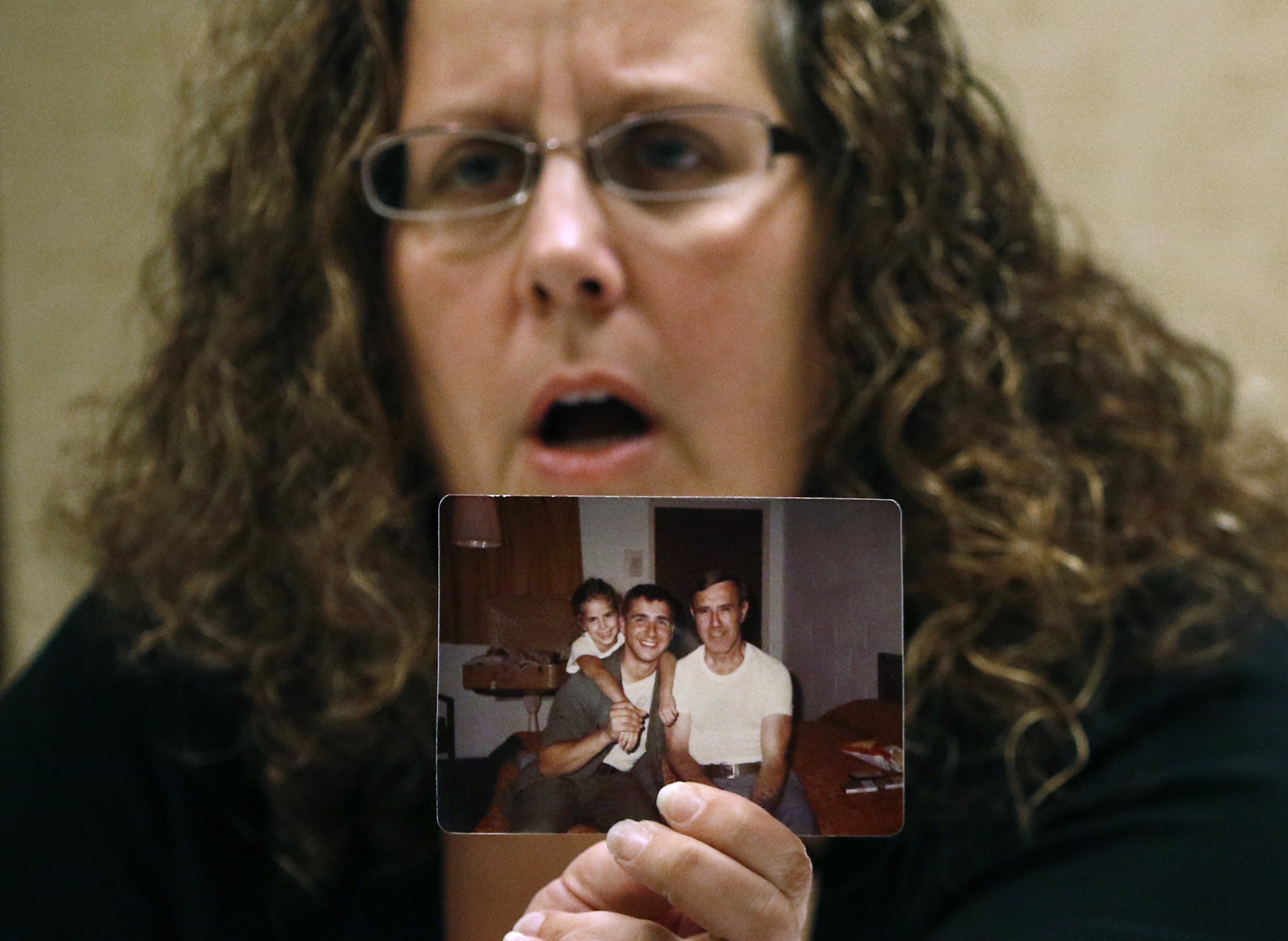 Samantha Schwartz: A Legacy Of Scandal? - h70mkdq