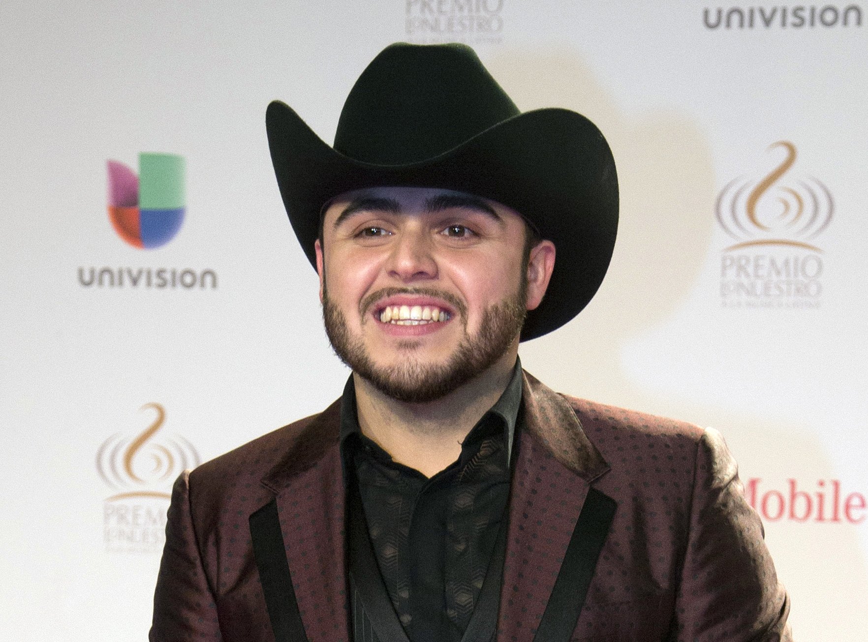 Fans Trash Gerardo Ortiz S Set After Singer A No Show