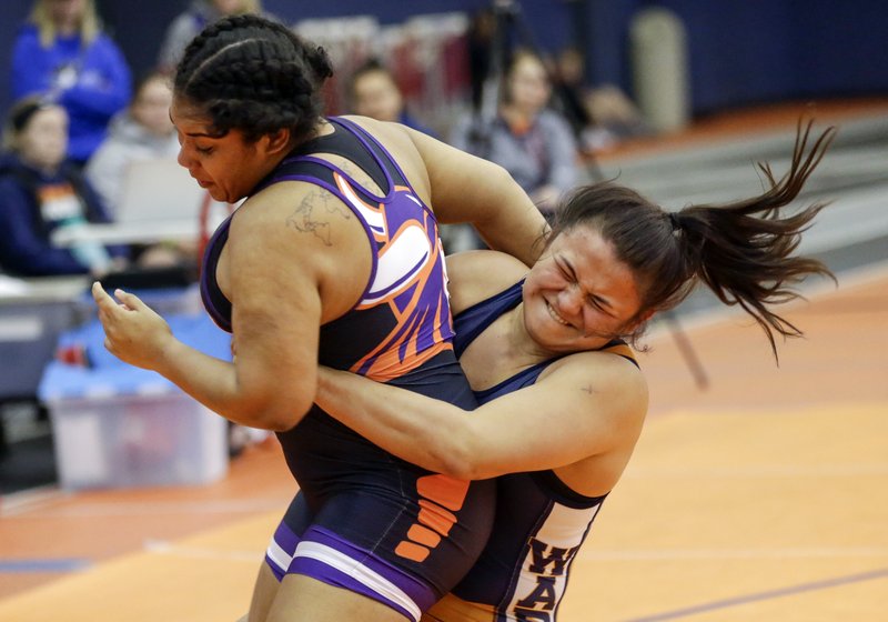 female wrestlers