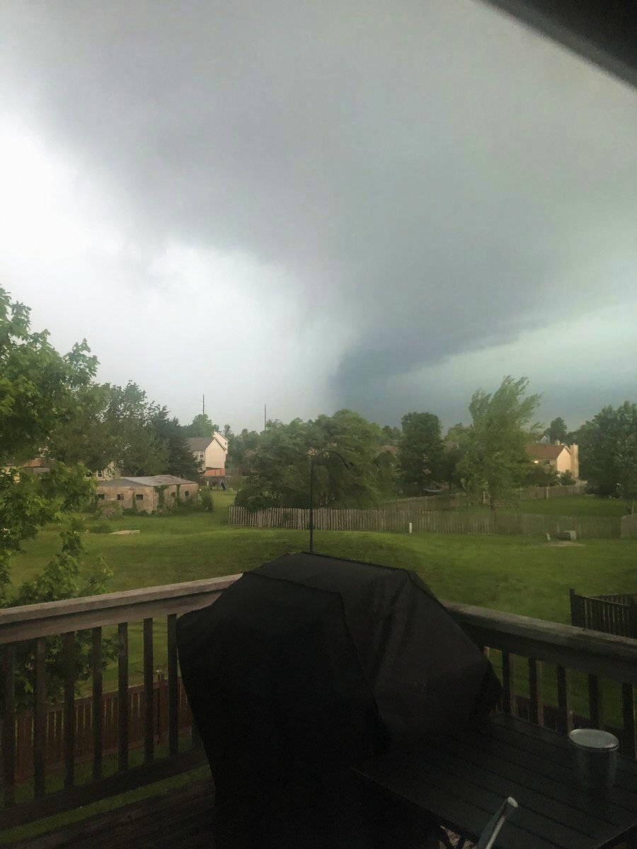 Tornadoes rip through Kansas City outskirts, warnings in NYC