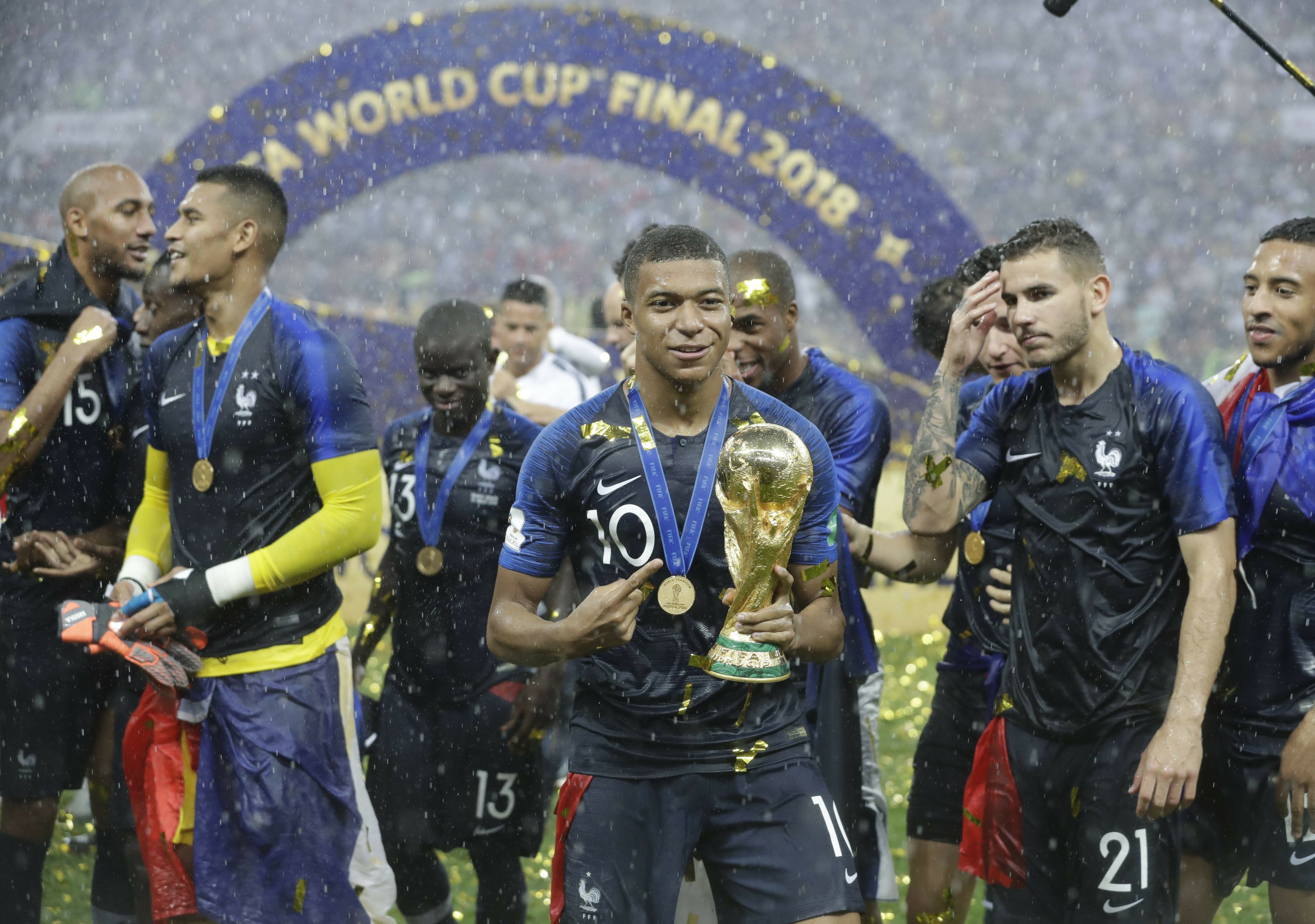 Mbappe Reveals He Played World Cup Finals With A Back Injury Ap News