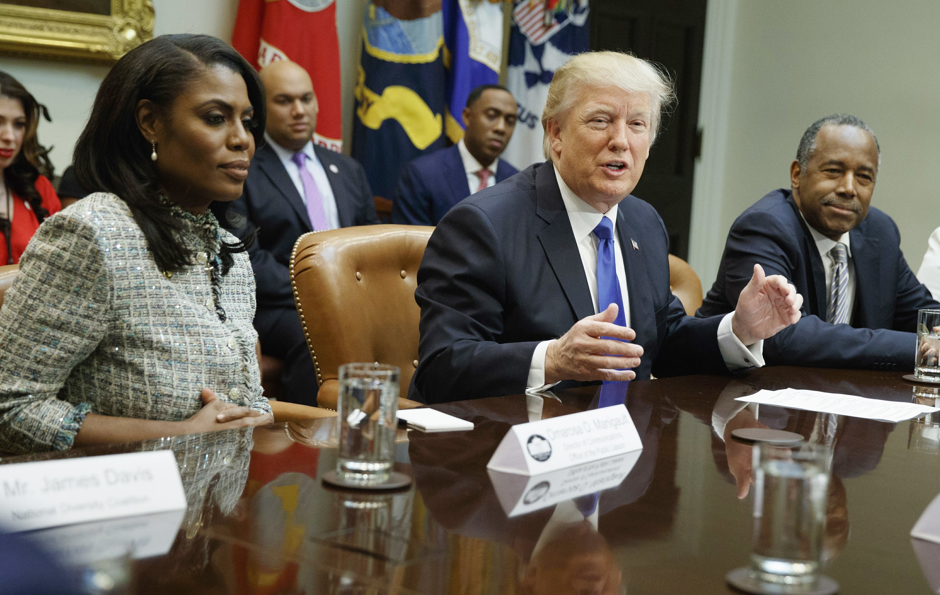 Omarosa Drops Affair Bombshell:  Trump Jr. & O'Day Texts - 8es54j5