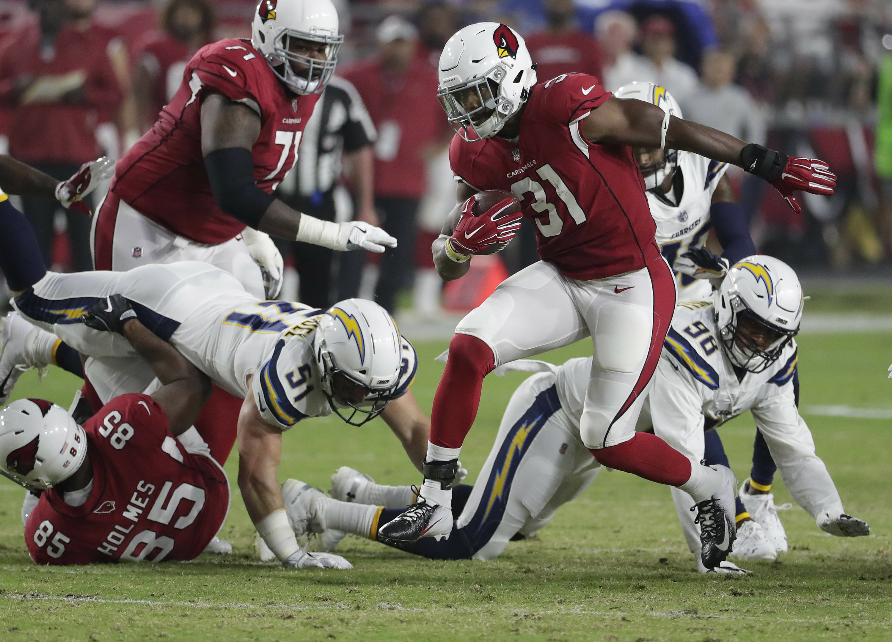Cardinals sign David Johnson to contract extension | AP News