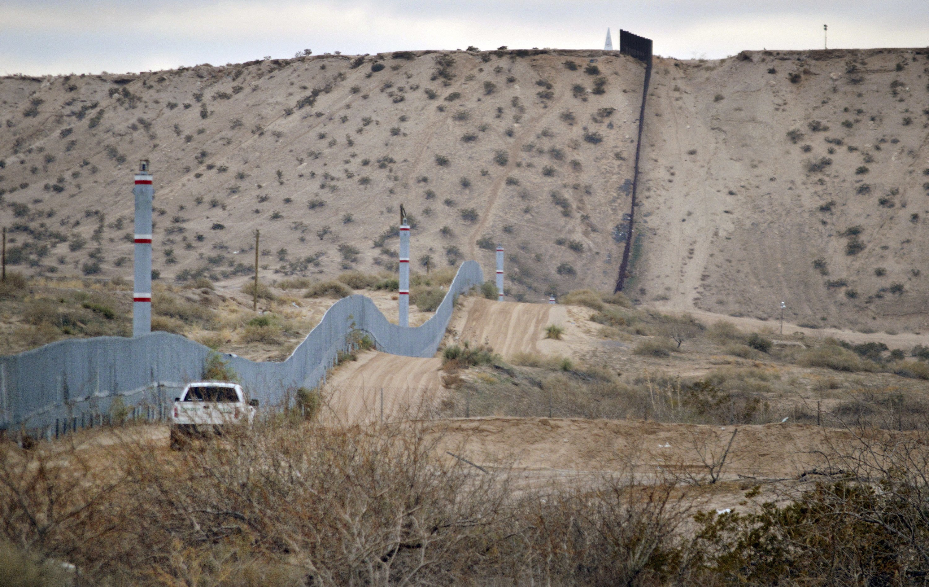 APNewsBreak: Barely half of illegal border crossers caught