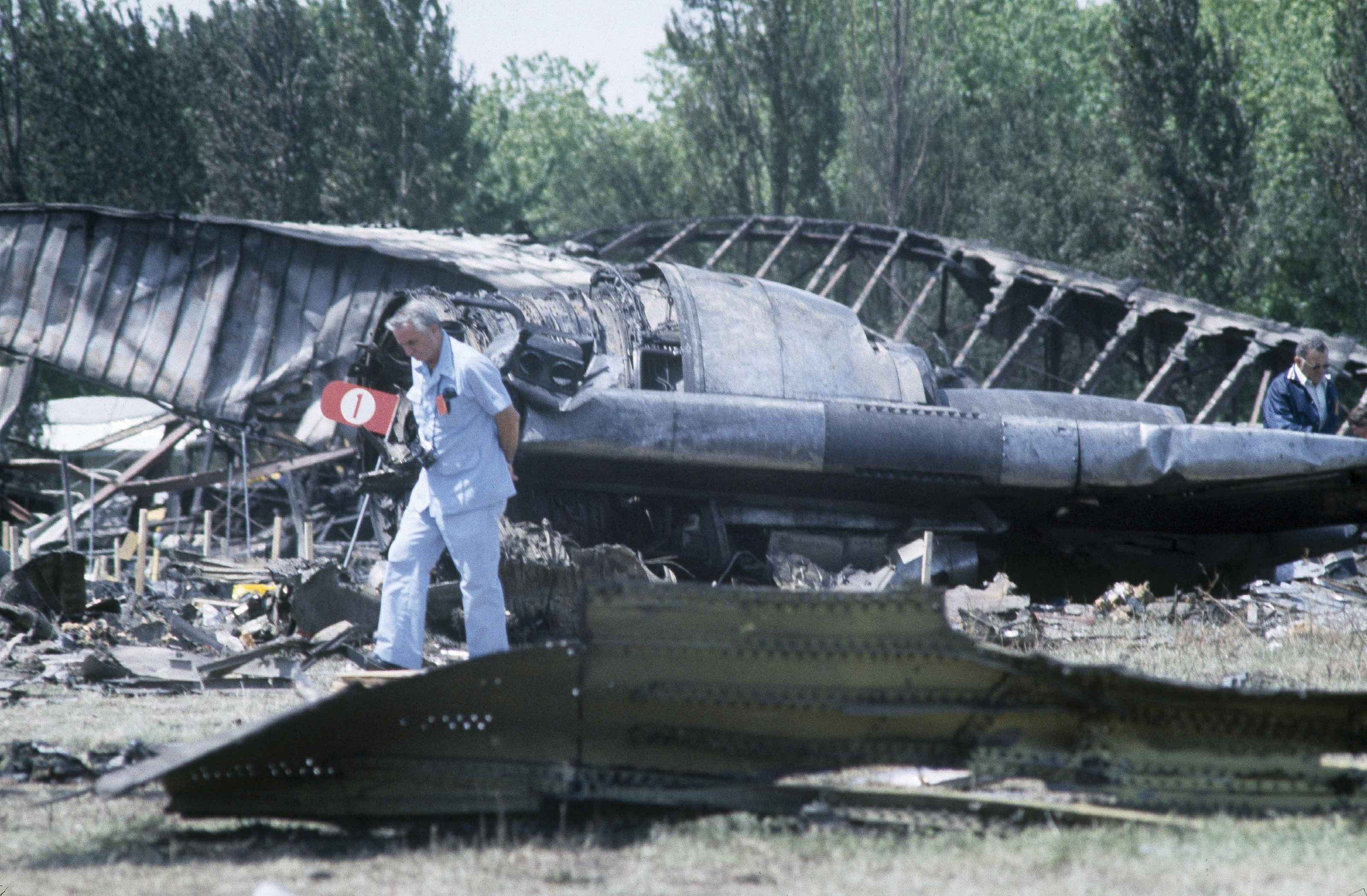 AP WAS THERE 1979 Chicago American Airlines crash kills 273 AP News