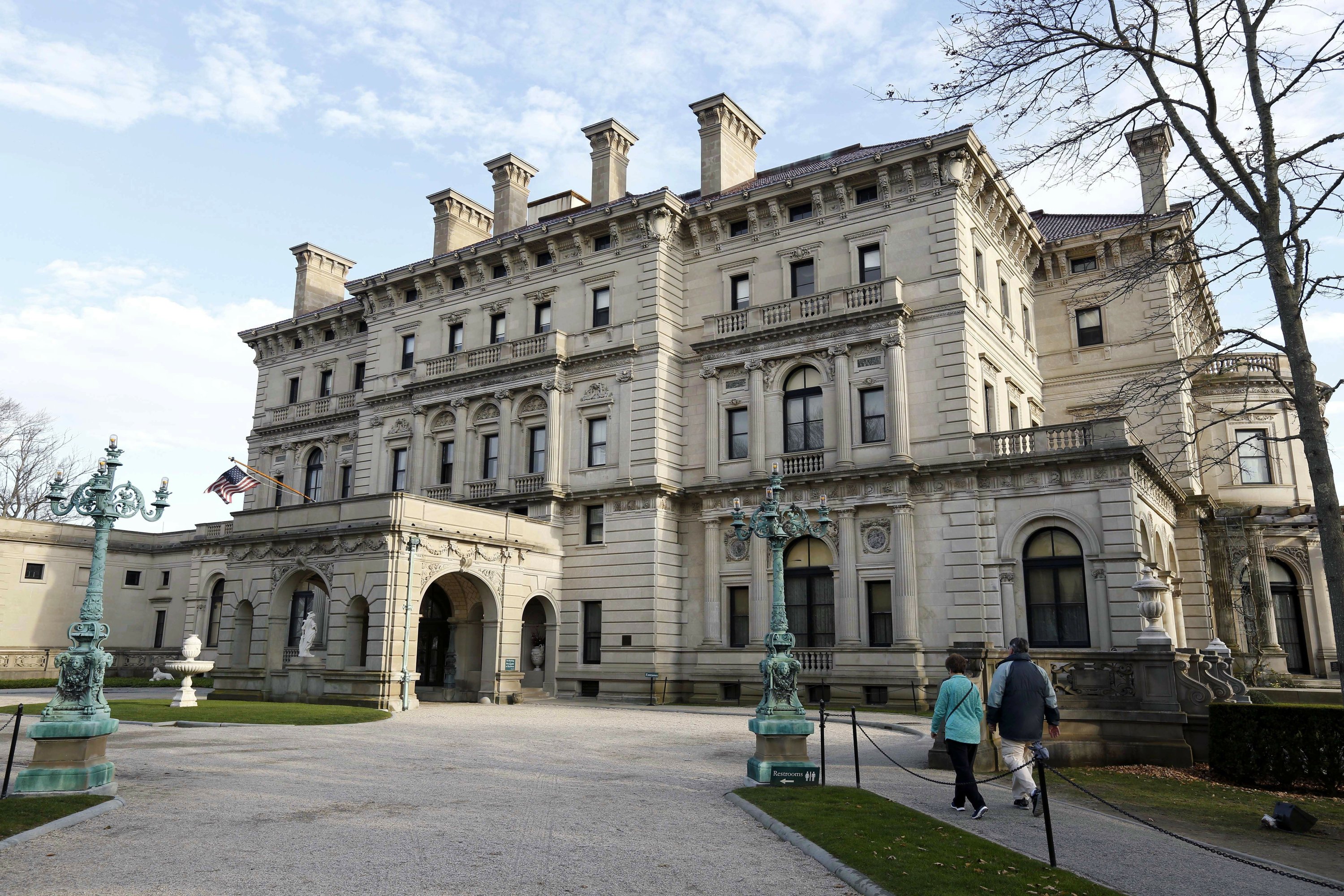 New Breakers Tour Plumbs The Depths Below Famous Mansion New Breakers Tour Plumbs The Depths Below Famous Mansion