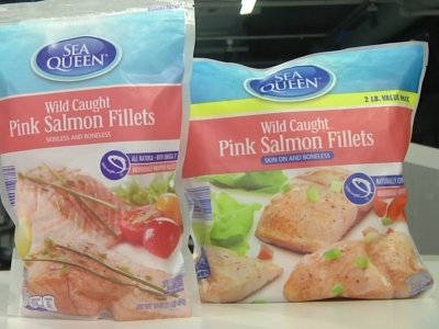 N.Korean Workers Prepare Seafood For US Stores