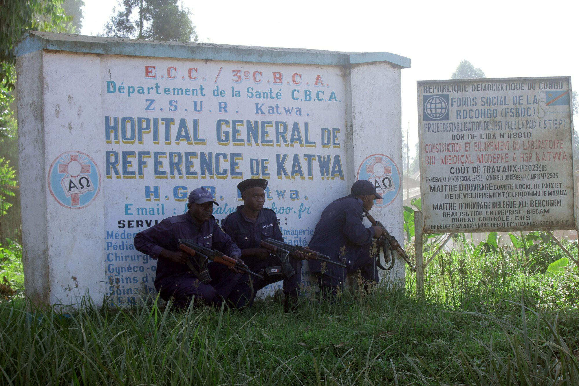 Ebola Outbreak Deaths Top 1 000 In Congo Amid Clinic Attacks