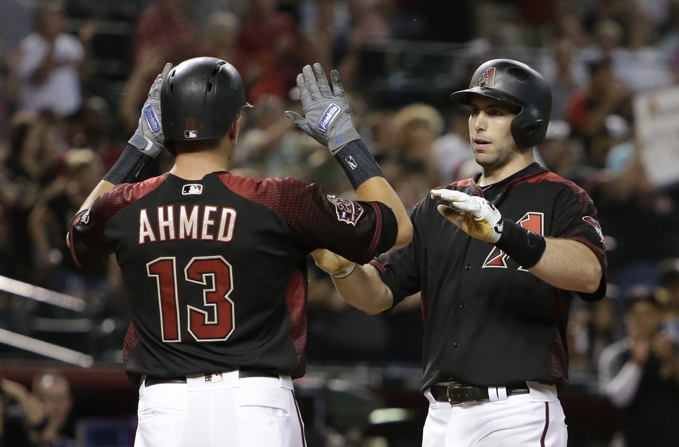 Diamondbacks logran record y aplastan a Padres 205 AP News