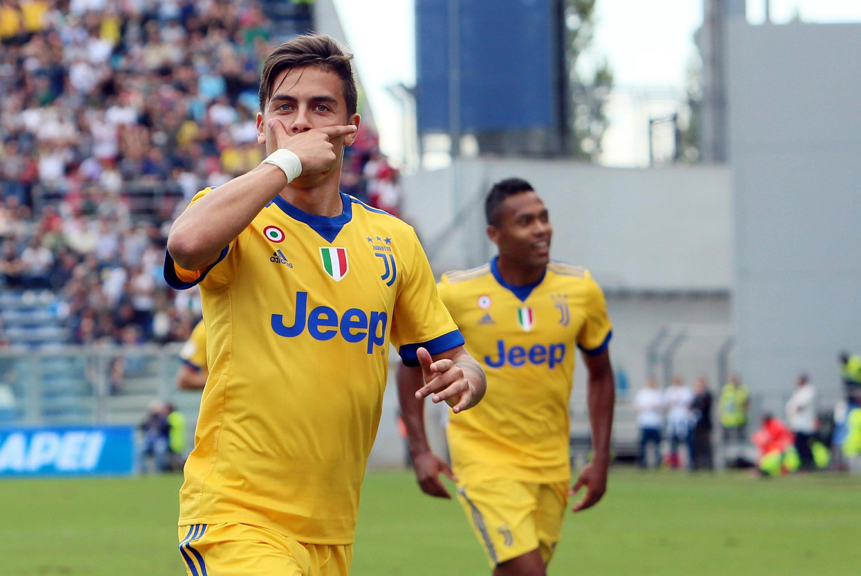 dybala yellow jersey