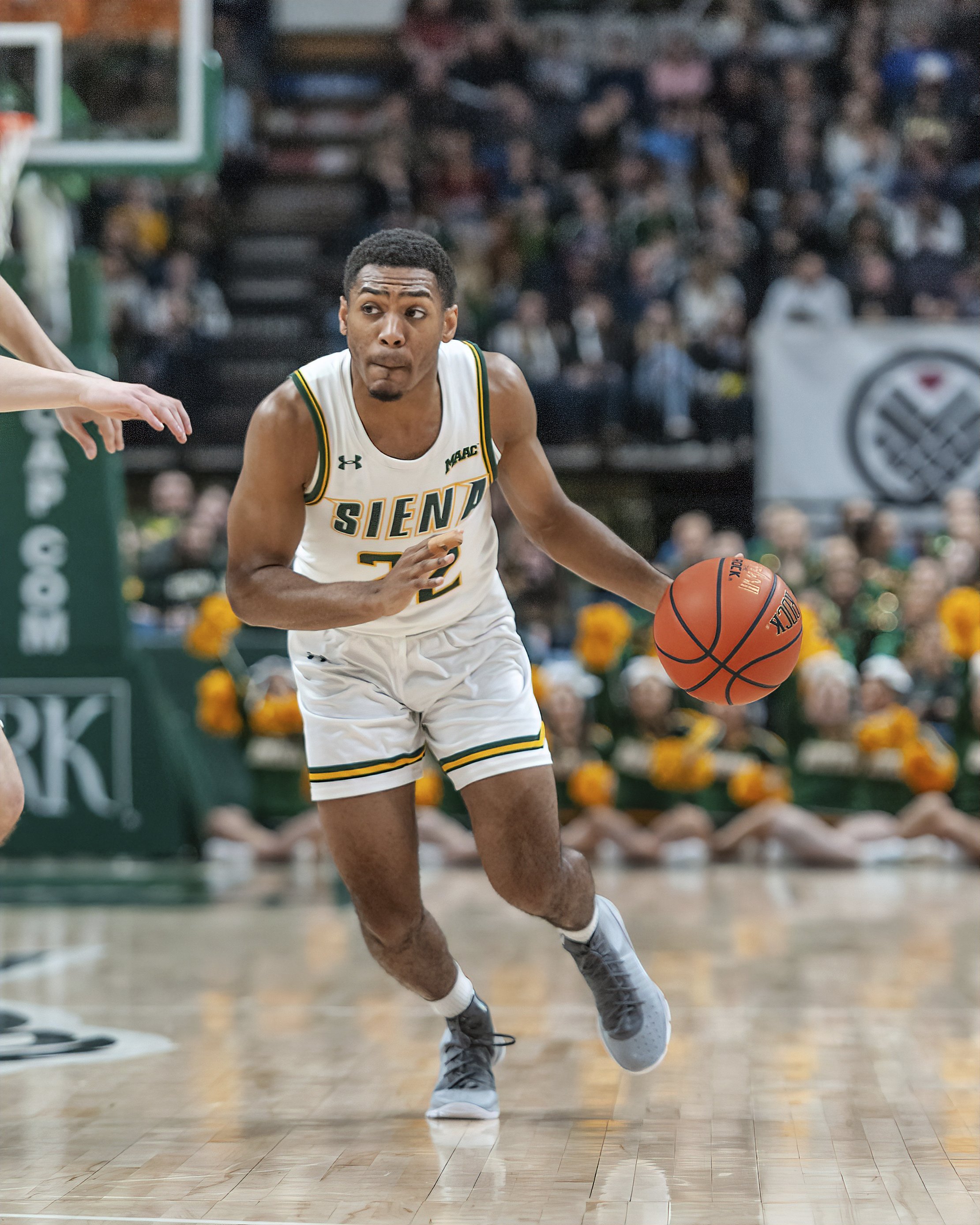 Siena freshman guard Jalen Pickett excelling in MAAC | AP News