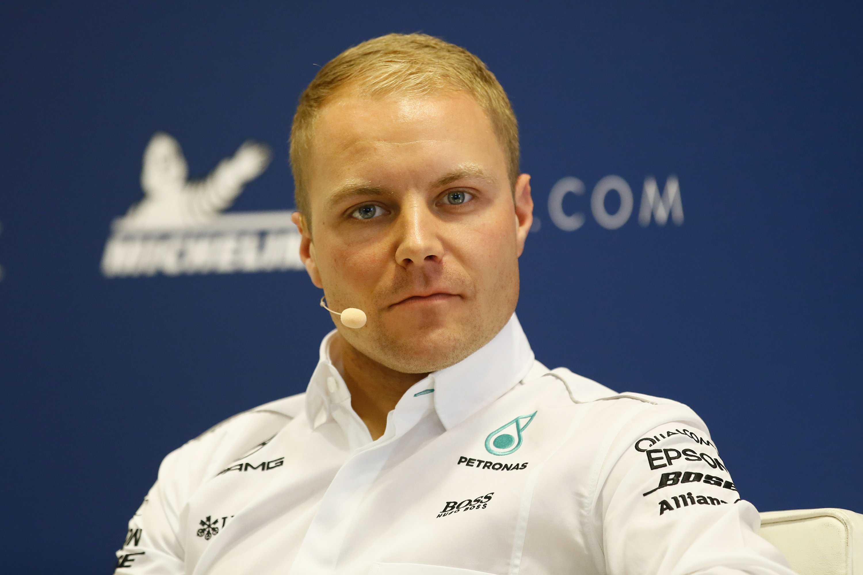 Валттери боттас гонщик. Вальтери боттас 2024. Боттас. Валттери боттас. Valtteri bottas 2022.