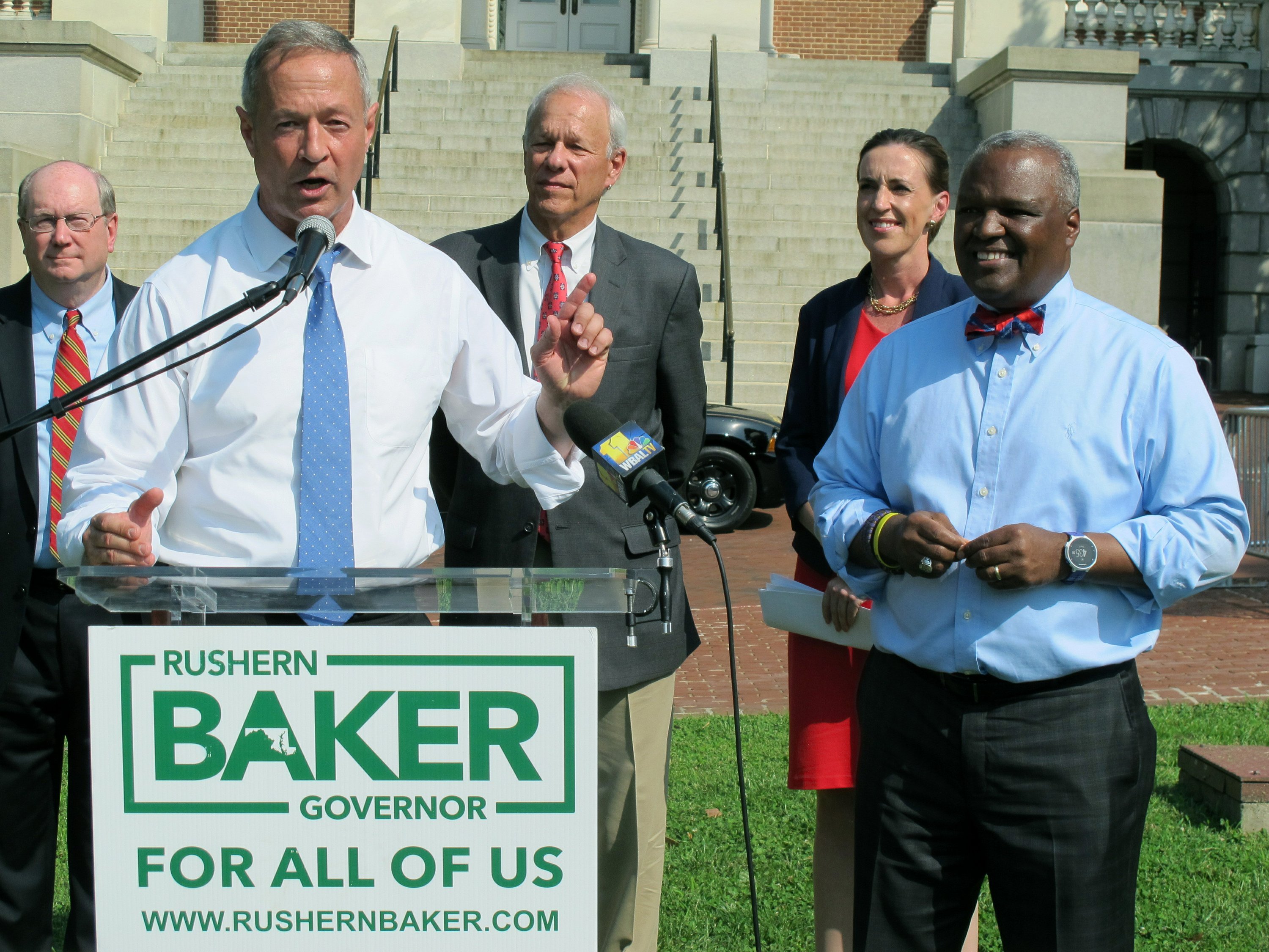 Maryland Democratic primary has 2 black candidates leading AP News