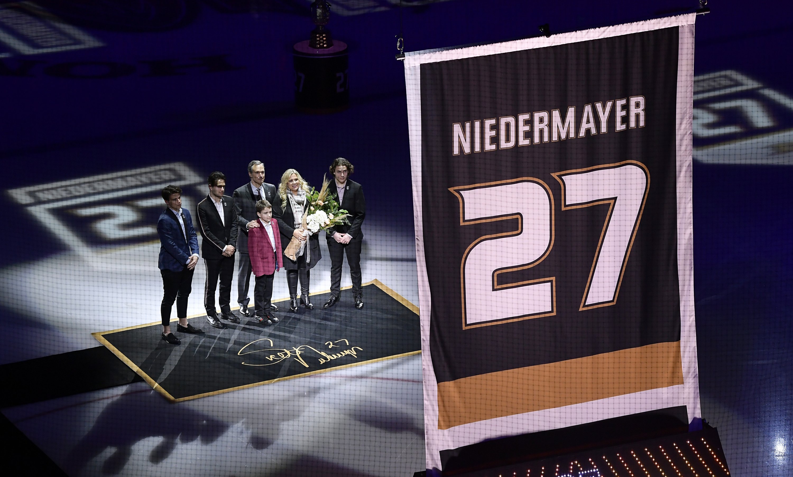 Anaheim ducks retired numbers Clearance