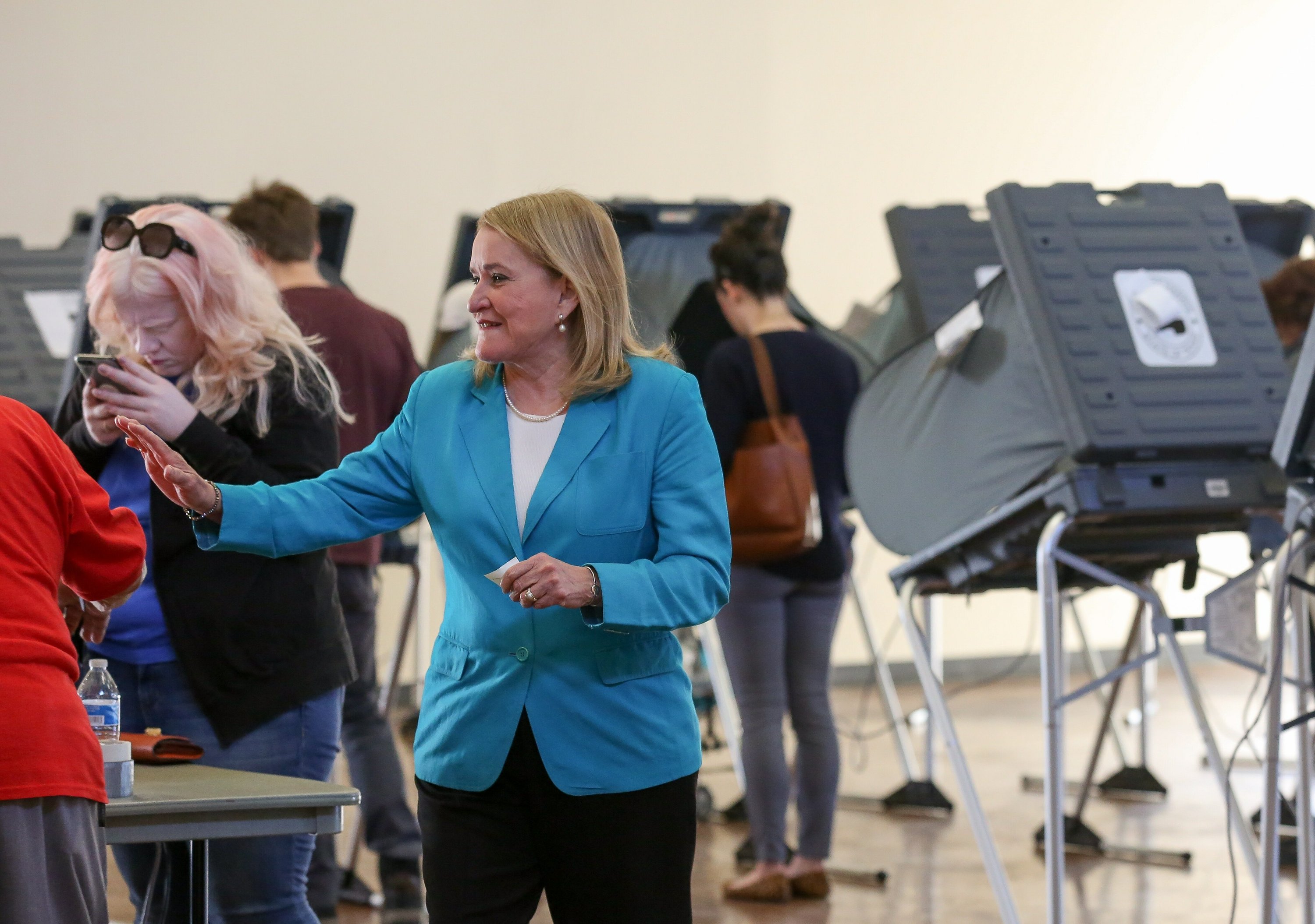 Female candidates see early boost in Texas primary AP News