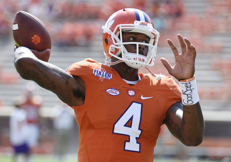 Clemson Qb Watson Apologizes To Fans For Negative Energy