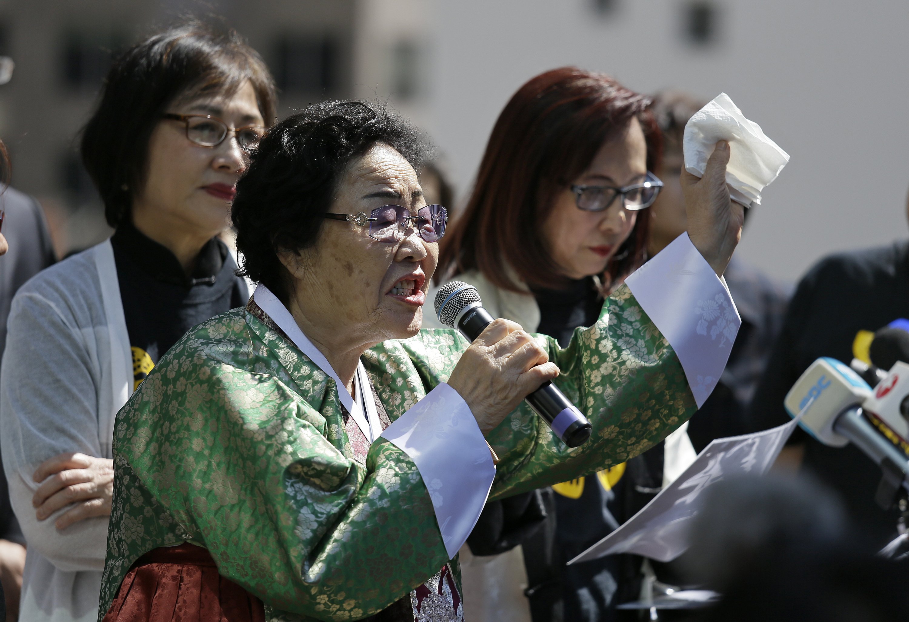 San Francisco Unveils Memorial To Wwii Comfort Women
