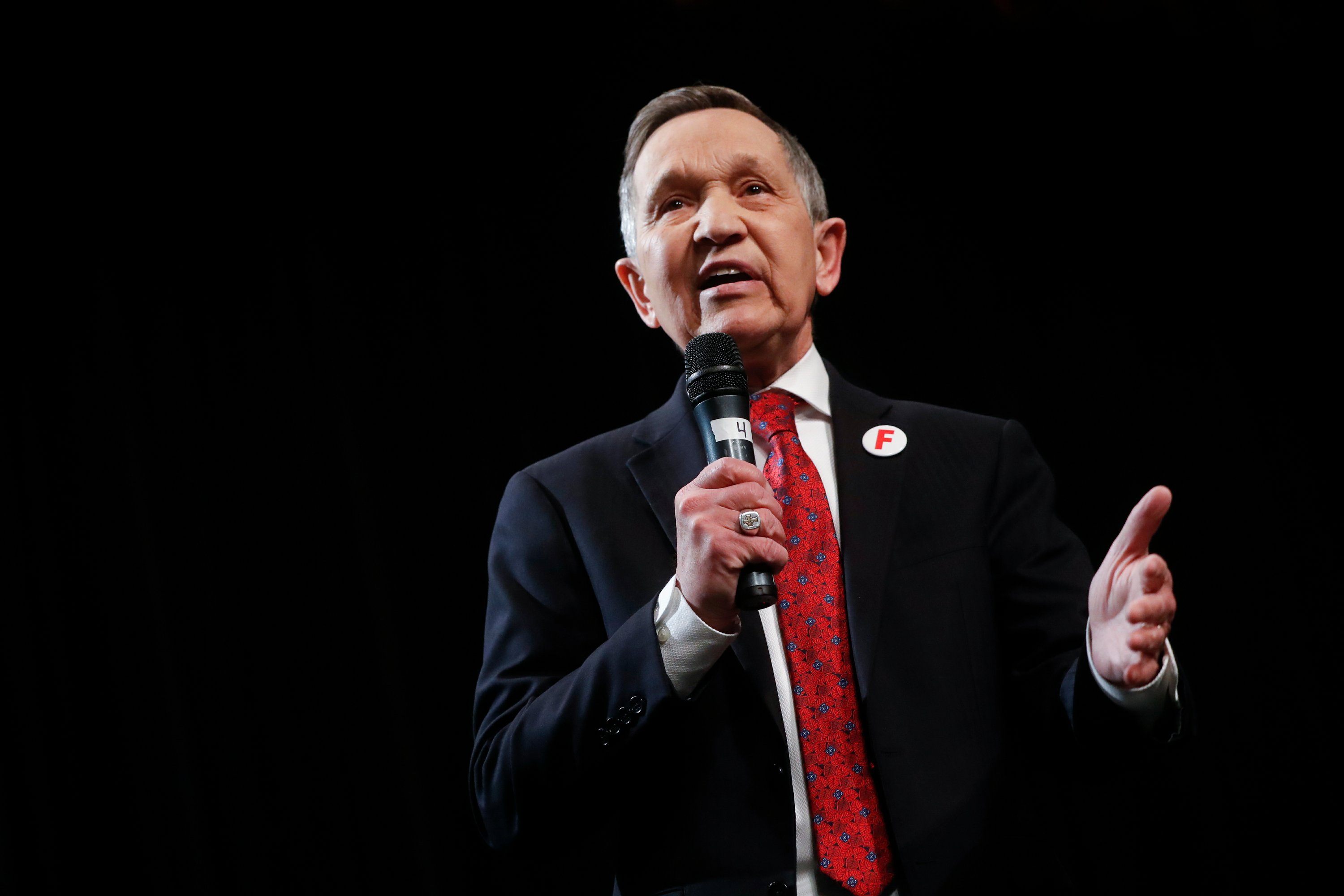 Kucinich to return $20K to pro-Syrian government group | AP News