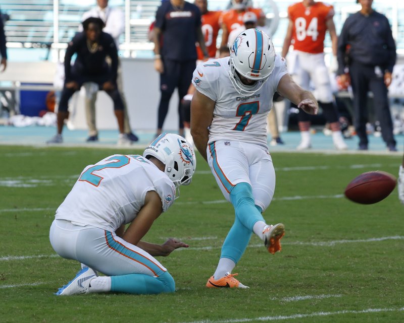 Sanders Kicks Fg As Dolphins Rally Past Bears 31 28 In Ot