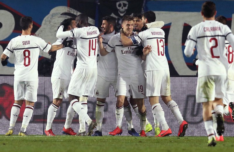 Piatek Scores 2 As Milan Beats Atalanta 3 1 In Serie A