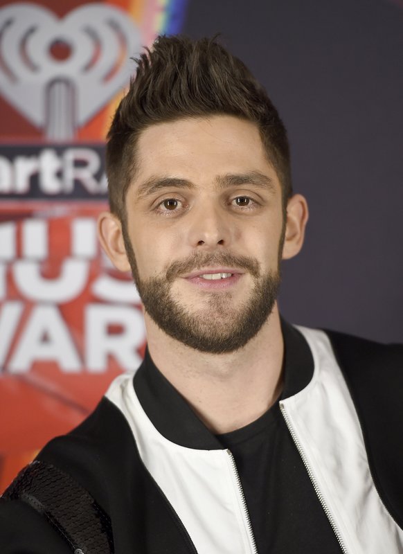 Rule Breaking Thomas Rhett Adjusts To Fame Fatherhood