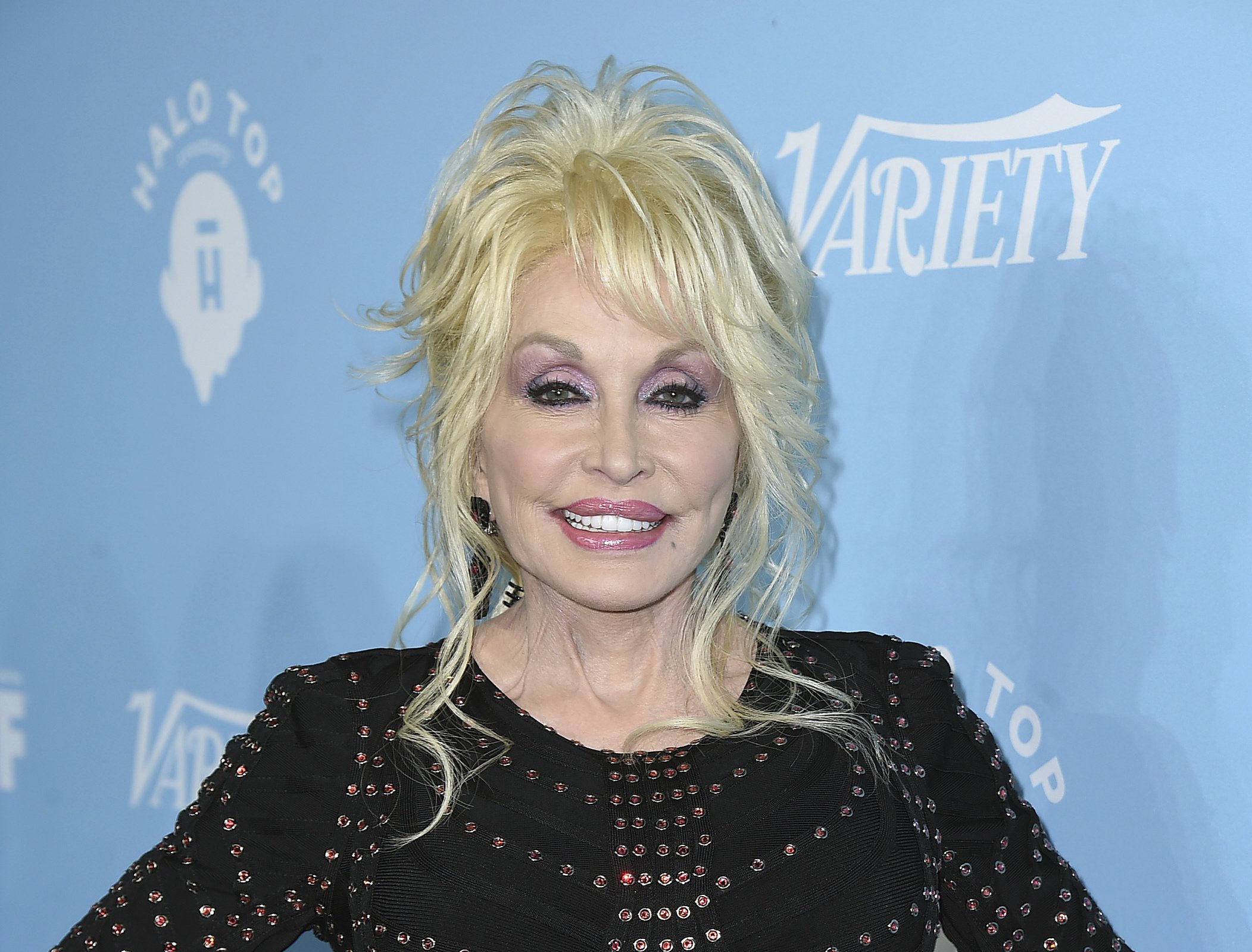 Did Dolly Parton Pass Away 29 - ytwlgm5